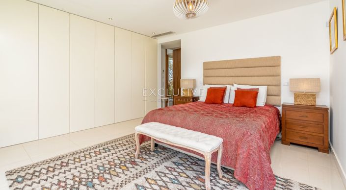 Image No.13-3 Bed Villa for sale