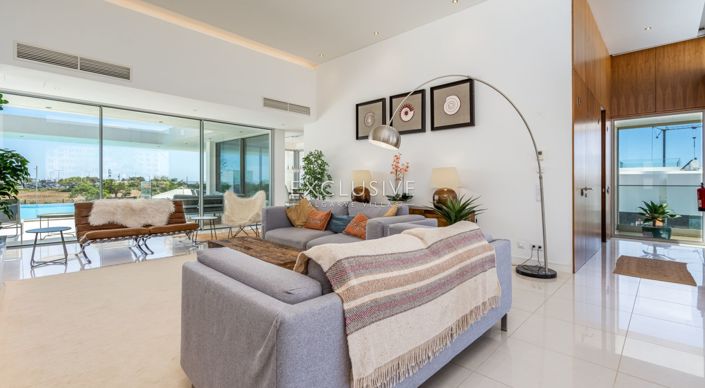 Image No.6-3 Bed Villa for sale