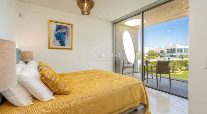 Image No.8-3 Bed Villa for sale