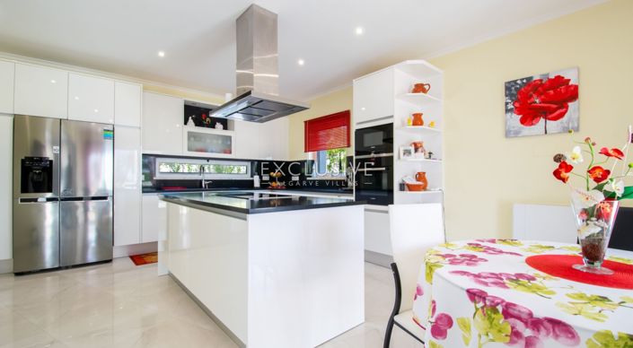 Image No.11-4 Bed Villa for sale