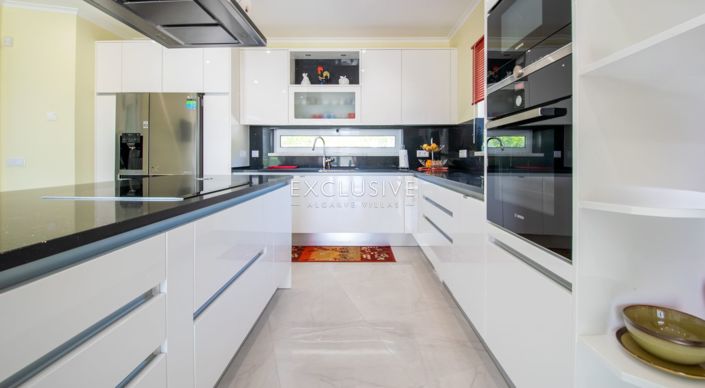 Image No.12-4 Bed Villa for sale