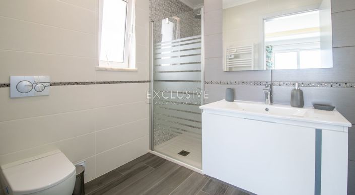 Image No.26-4 Bed Villa for sale