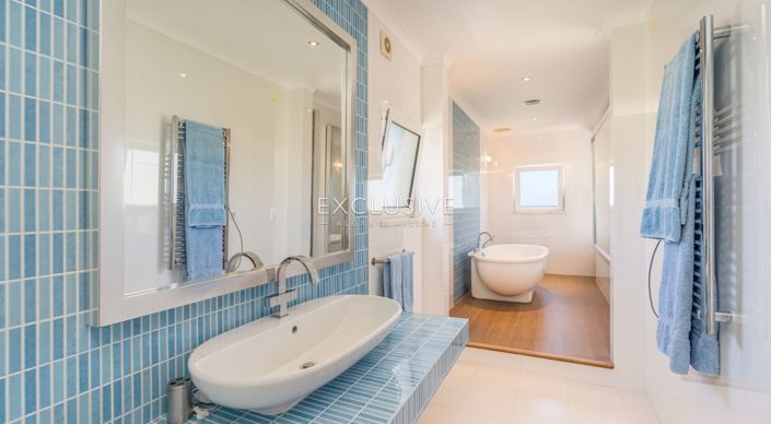 Image No.21-4 Bed Villa for sale