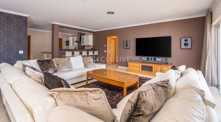 Image No.25-4 Bed Villa for sale