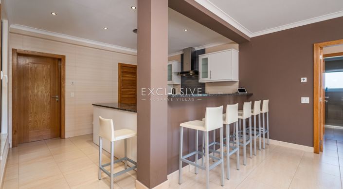 Image No.26-4 Bed Villa for sale