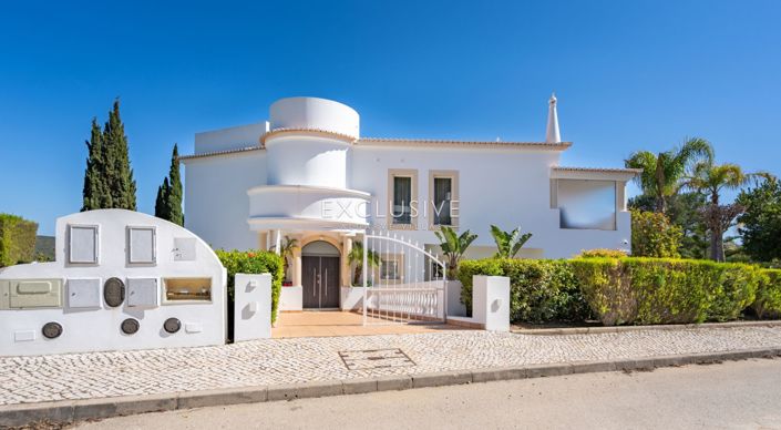 Image No.3-4 Bed Villa for sale