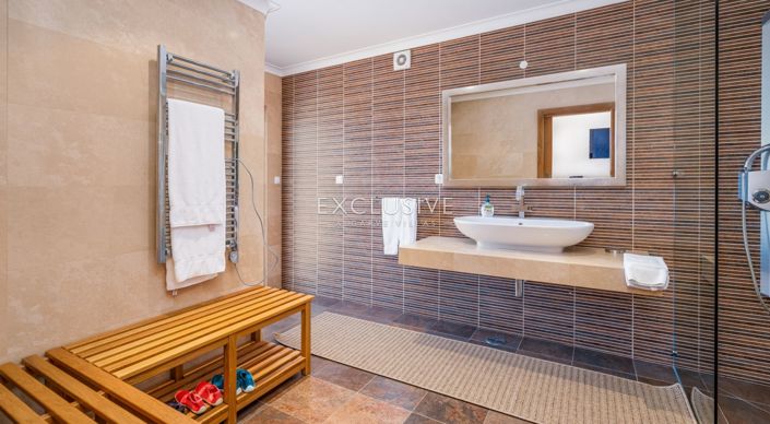 Image No.32-4 Bed Villa for sale