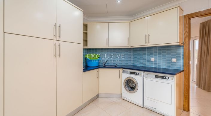 Image No.34-4 Bed Villa for sale