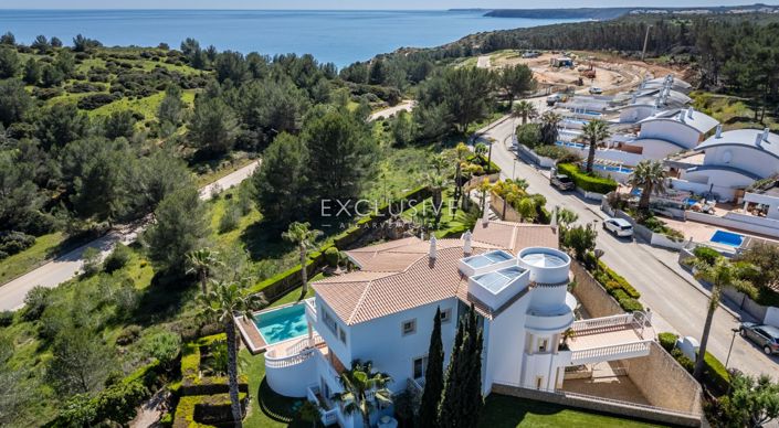 Image No.42-4 Bed Villa for sale