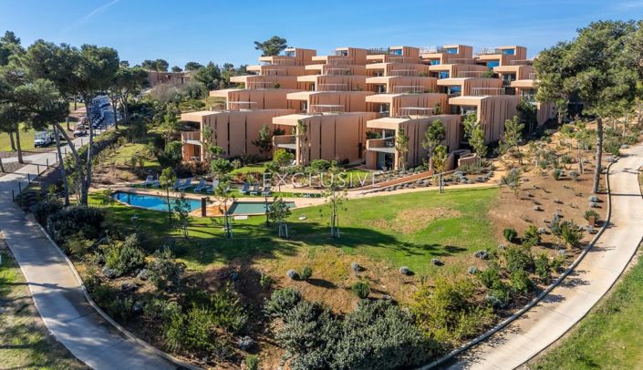 Image No.26-2 Bed Apartment for sale