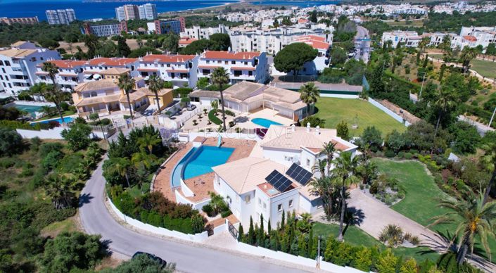 Image No.2-4 Bed Villa for sale