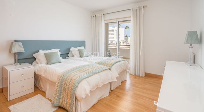 Image No.21-3 Bed Apartment for sale