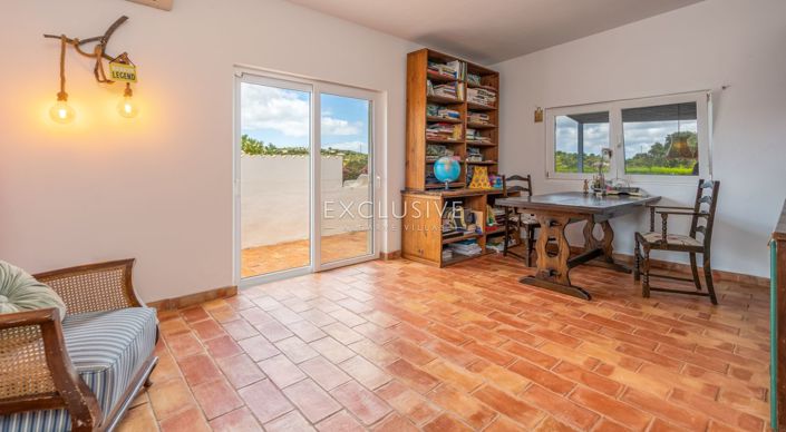 Image No.14-5 Bed Villa for sale