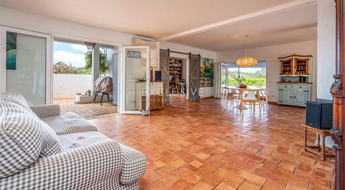 Image No.6-5 Bed Villa for sale