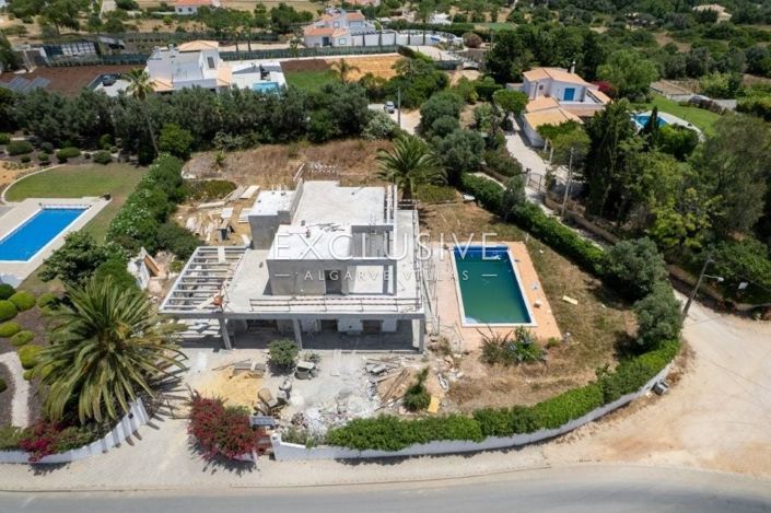 Image No.10-4 Bed Villa for sale