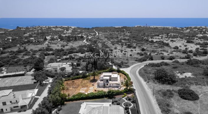 Image No.2-4 Bed Villa for sale
