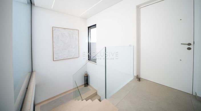 Image No.13-3 Bed Villa for sale