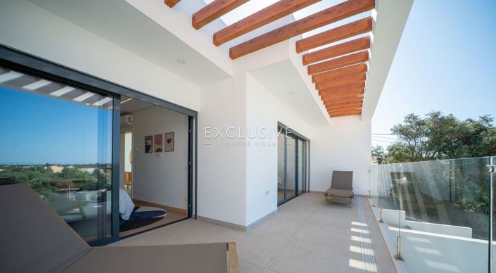 Image No.14-3 Bed Villa for sale