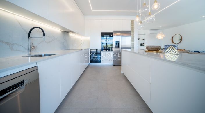 Image No.11-3 Bed Villa for sale