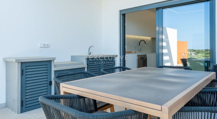 Image No.12-3 Bed Villa for sale