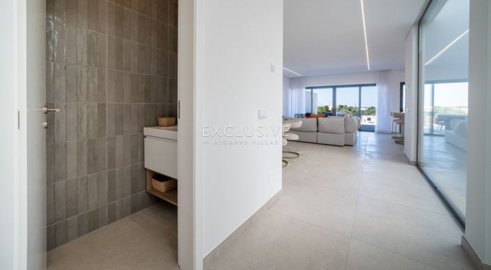 Image No.14-3 Bed Villa for sale