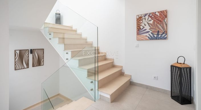 Image No.15-3 Bed Villa for sale