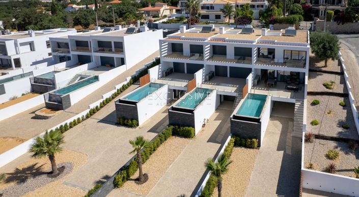 Image No.2-3 Bed Villa for sale