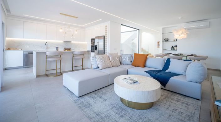 Image No.8-3 Bed Villa for sale