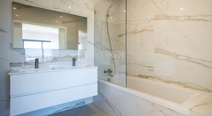 Image No.23-3 Bed Villa for sale