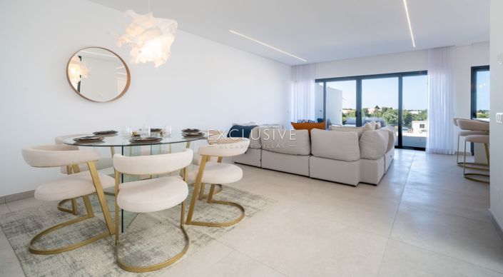 Image No.7-4 Bed Villa for sale