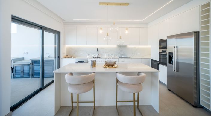 Image No.8-4 Bed Villa for sale