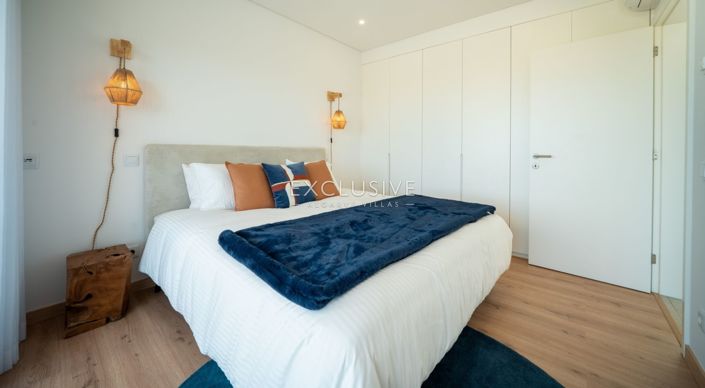 Image No.21-3 Bed Townhouse for sale