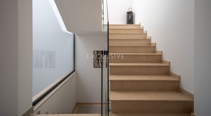 Image No.24-3 Bed Townhouse for sale