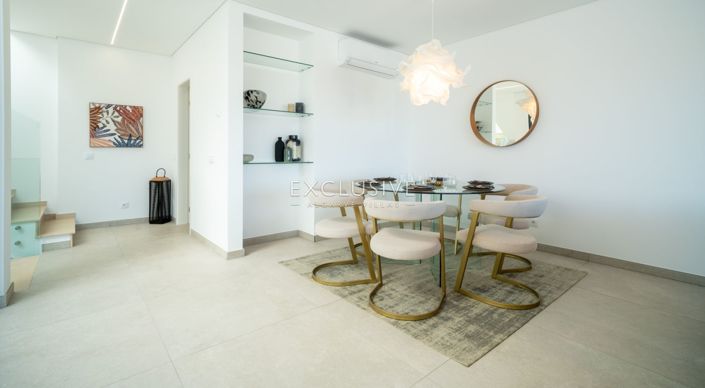 Image No.7-3 Bed Townhouse for sale