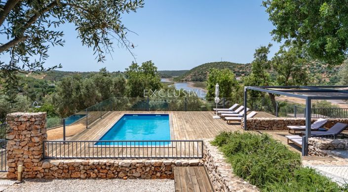 Image No.14-4 Bed Townhouse for sale