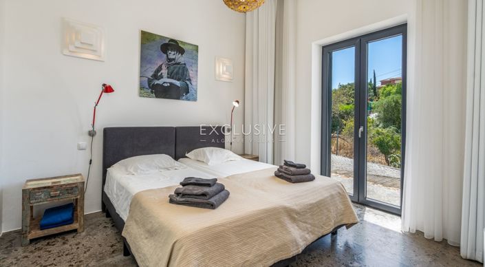 Image No.15-4 Bed Townhouse for sale