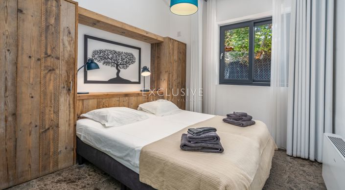 Image No.18-4 Bed Townhouse for sale