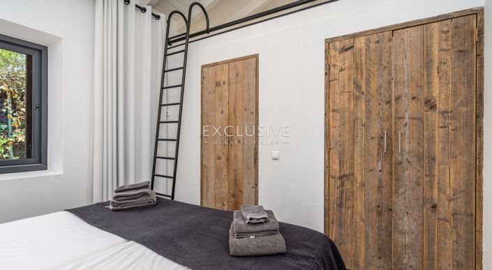 Image No.21-4 Bed Townhouse for sale