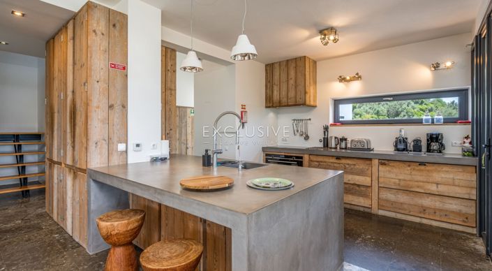 Image No.3-4 Bed Townhouse for sale