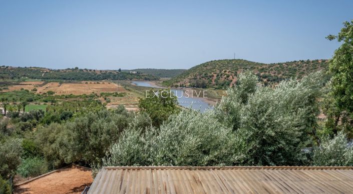 Image No.30-4 Bed Townhouse for sale