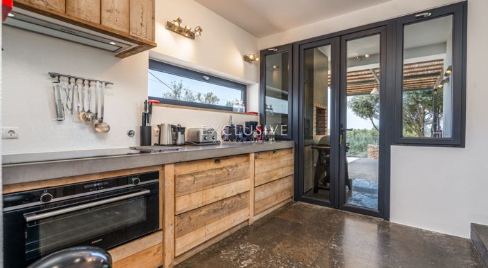 Image No.5-4 Bed Townhouse for sale