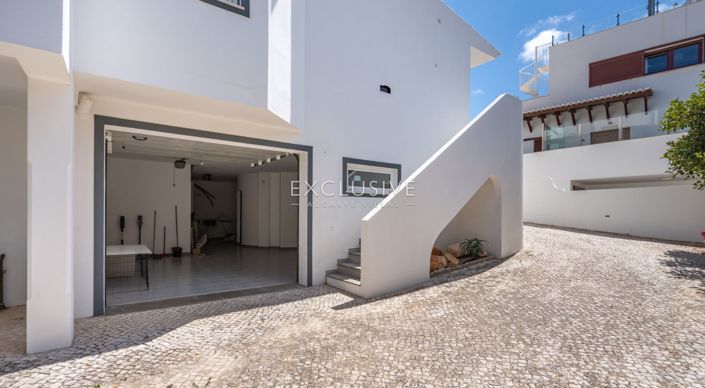 Image No.25-3 Bed Villa for sale