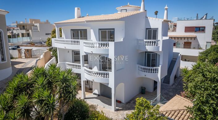 Image No.28-3 Bed Villa for sale