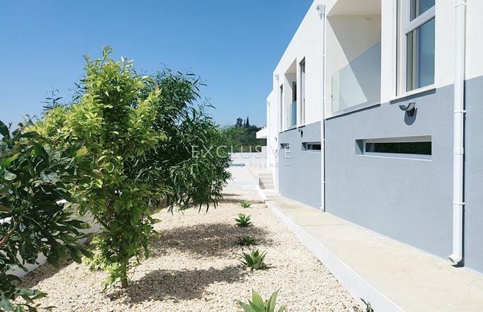 Image No.28-3 Bed Villa for sale