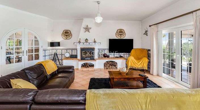 Image No.11-6 Bed Villa for sale