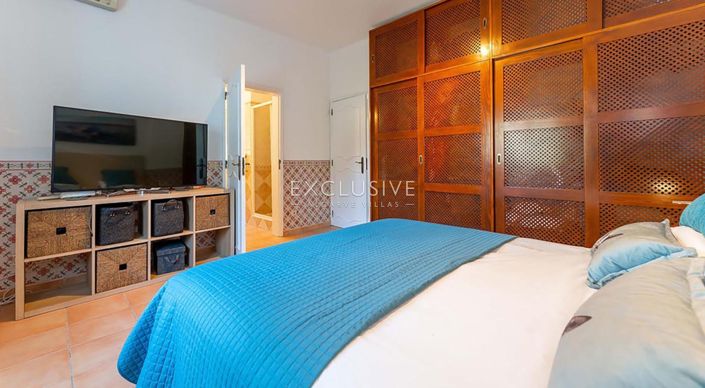 Image No.22-6 Bed Villa for sale