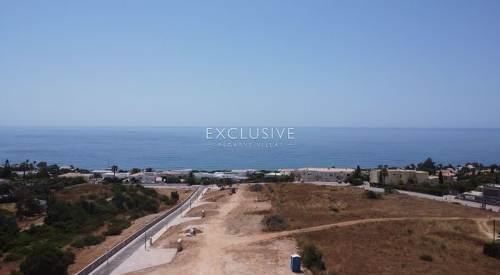 Image No.1-4 Bed Plot for sale