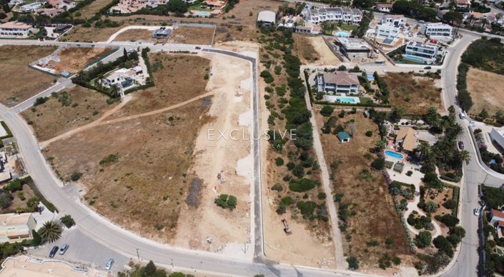 Image No.23-4 Bed Plot for sale