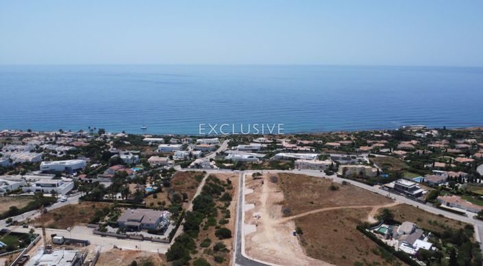 Image No.28-4 Bed Plot for sale