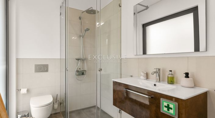 Image No.16-4 Bed Villa for sale